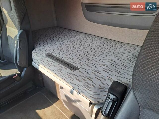 Синий Даф XF 106, объемом двигателя 0 л и пробегом 1 тыс. км за 17000 $, фото 25 на Automoto.ua