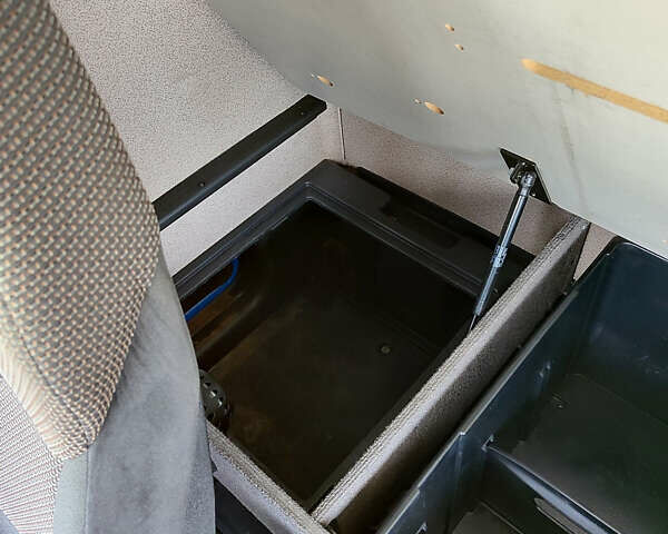 Синий Даф XF 106, объемом двигателя 0 л и пробегом 763 тыс. км за 25300 $, фото 15 на Automoto.ua