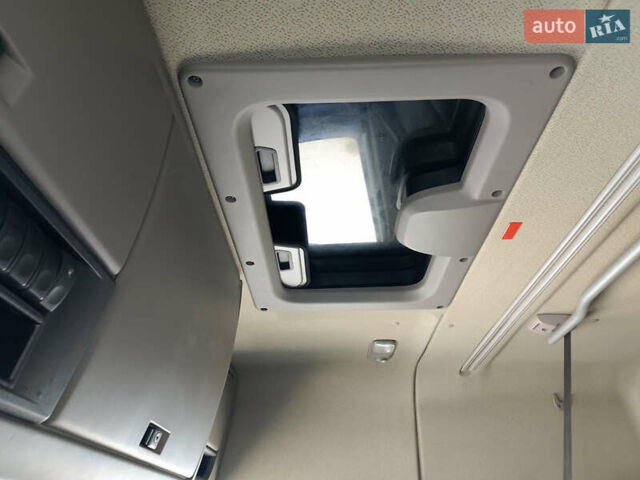 Белый Даф XF 460 FT, объемом двигателя 0 л и пробегом 880 тыс. км за 22000 $, фото 4 на Automoto.ua