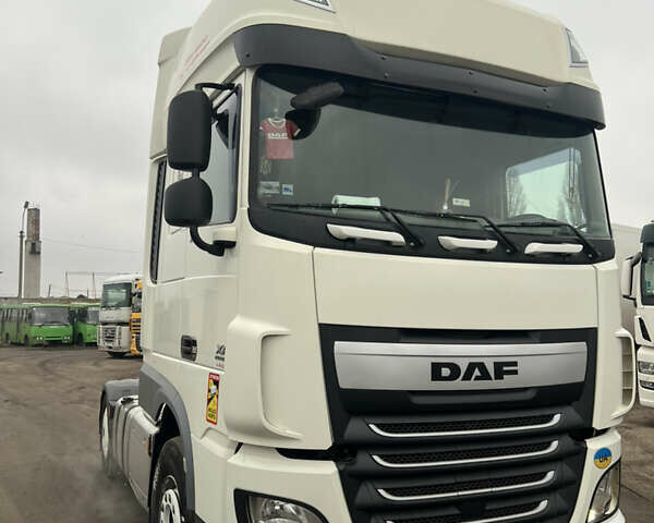 Белый Даф XF 460 FT, объемом двигателя 12.9 л и пробегом 1000 тыс. км за 16000 $, фото 3 на Automoto.ua