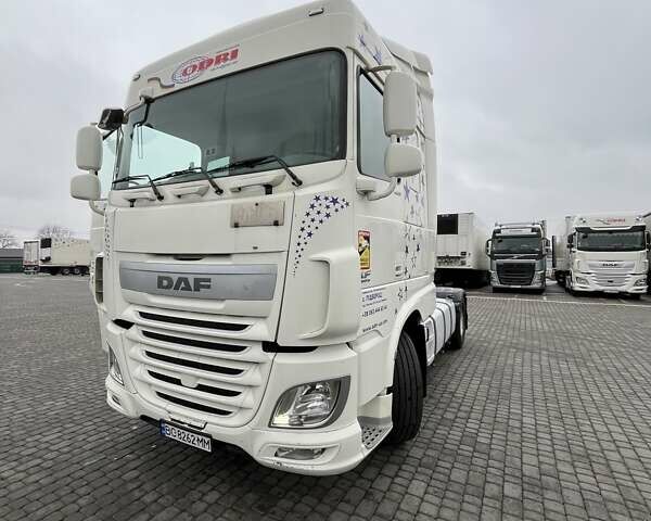 Белый Даф XF 460 FT, объемом двигателя 12.9 л и пробегом 933 тыс. км за 16372 $, фото 2 на Automoto.ua