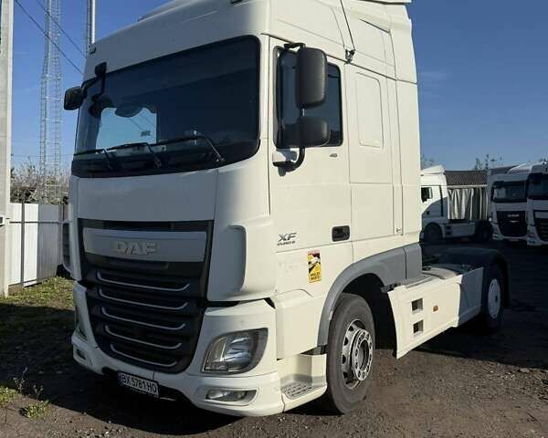 Белый Даф XF 460 FT, объемом двигателя 0 л и пробегом 923 тыс. км за 17999 $, фото 2 на Automoto.ua