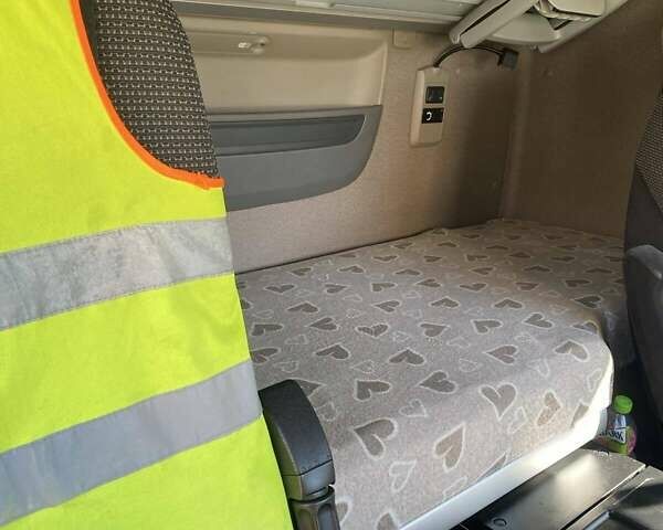 Белый Даф XF 460 FT, объемом двигателя 0 л и пробегом 712 тыс. км за 21000 $, фото 2 на Automoto.ua