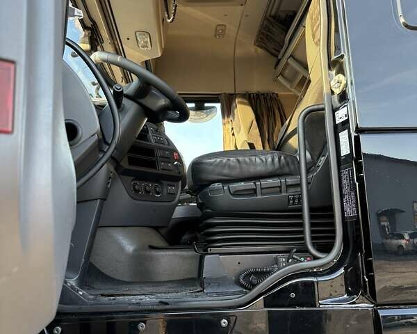 Черный Даф XF 460 FT, объемом двигателя 12.9 л и пробегом 800 тыс. км за 21999 $, фото 4 на Automoto.ua