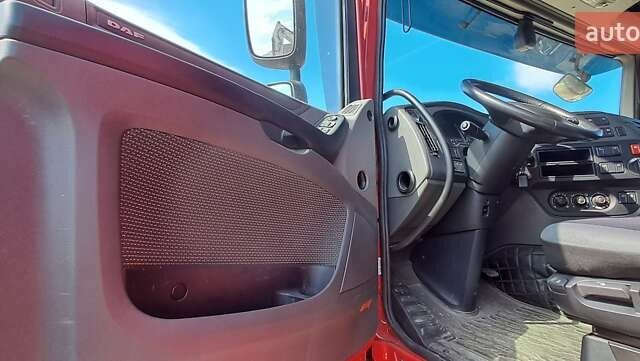 Даф XF 460 FT 2016 у Чернівцях на Automoto.ua Червоний Даф XF 460 FT, об'ємом двигуна 12.9 л та пробігом 781 тис. км за 29623 $, фото 16 на Automoto.ua
