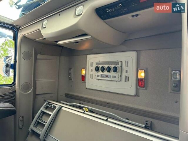 Синий Даф XF 460 FT, объемом двигателя 10.87 л и пробегом 828 тыс. км за 23216 $, фото 5 на Automoto.ua