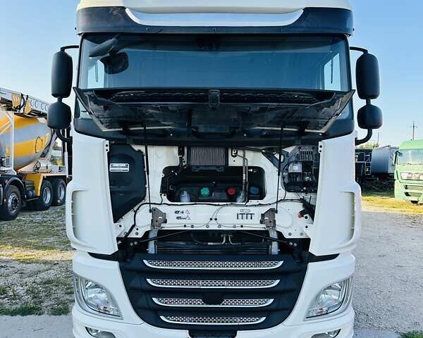 Белый Даф XF 480 FT, объемом двигателя 12.9 л и пробегом 884 тыс. км за 61300 $, фото 3 на Automoto.ua