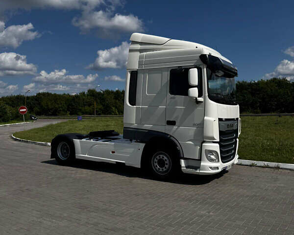 Белый Даф XF 480 FT, объемом двигателя 12.9 л и пробегом 598 тыс. км за 37811 $, фото 2 на Automoto.ua