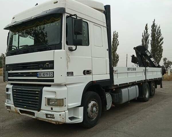 Белый Даф XF 95, объемом двигателя 12.58 л и пробегом 400 тыс. км за 21000 $, фото 1 на Automoto.ua
