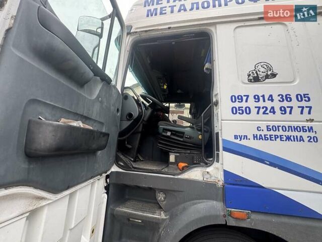 Белый Даф XF 95, объемом двигателя 12.58 л и пробегом 130 тыс. км за 13000 $, фото 2 на Automoto.ua