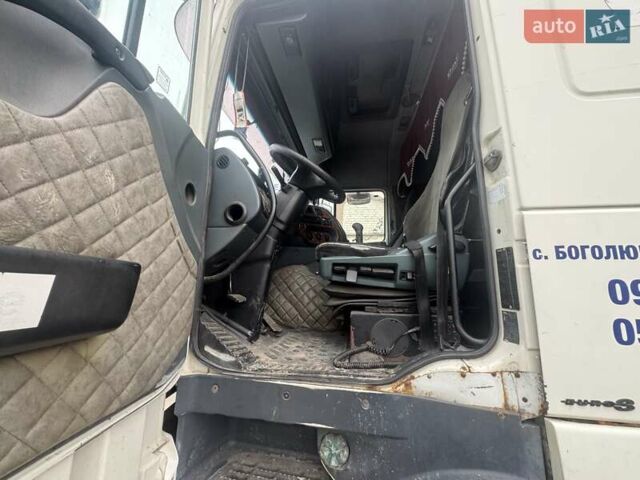 Белый Даф XF 95, объемом двигателя 12.58 л и пробегом 130 тыс. км за 13000 $, фото 5 на Automoto.ua