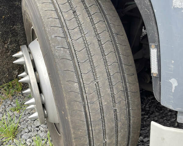 Даф XF 95 2003 у Рівному на Automoto.ua Білий Даф XF 95, об'ємом двигуна 12.58 л та пробігом 2 тис. км за 15500 $, фото 7 на Automoto.ua