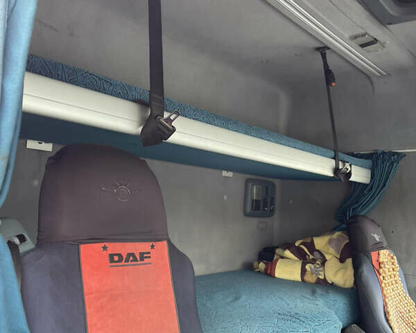 Даф XF 95 2003 у Рівному на Automoto.ua Білий Даф XF 95, об'ємом двигуна 12.58 л та пробігом 2 тис. км за 15500 $, фото 31 на Automoto.ua