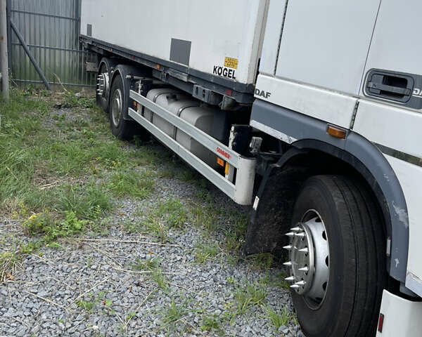 Даф XF 95 2003 у Рівному на Automoto.ua Білий Даф XF 95, об'ємом двигуна 12.58 л та пробігом 2 тис. км за 15500 $, фото 36 на Automoto.ua