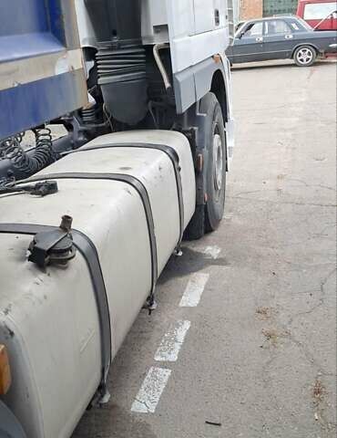 Білий Даф XF 95, об'ємом двигуна 12.58 л та пробігом 777 тис. км за 10000 $, фото 3 на Automoto.ua