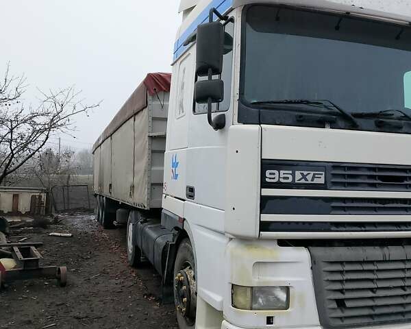 Белый Даф XF 95, объемом двигателя 12.6 л и пробегом 7 тыс. км за 9500 $, фото 3 на Automoto.ua