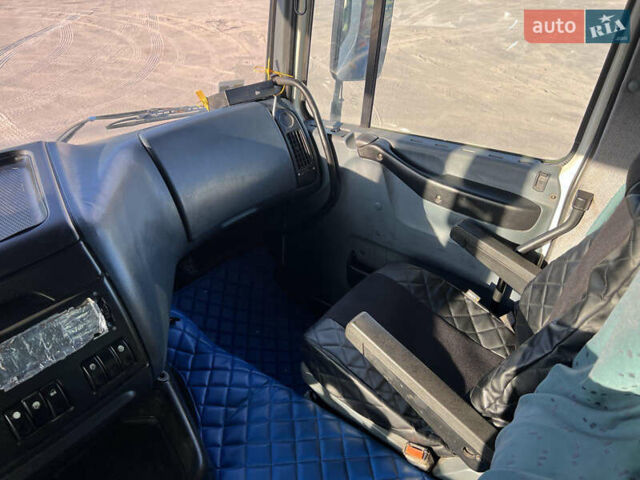 Белый Даф XF 95, объемом двигателя 12.58 л и пробегом 725 тыс. км за 7500 $, фото 21 на Automoto.ua