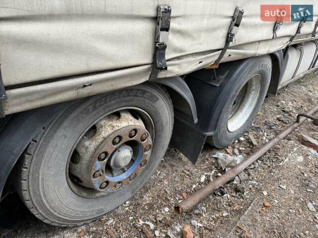 Белый Даф XF 95, объемом двигателя 12.6 л и пробегом 989 тыс. км за 11000 $, фото 3 на Automoto.ua
