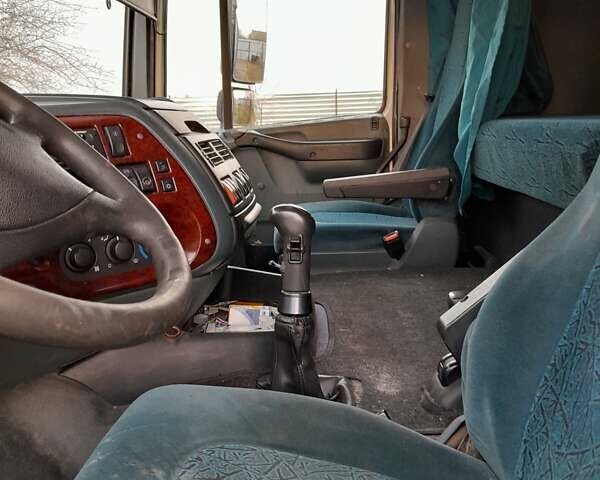 Белый Даф XF 95, объемом двигателя 12.6 л и пробегом 850 тыс. км за 13699 $, фото 2 на Automoto.ua