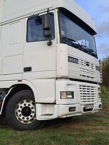 Білий Даф XF 95, об'ємом двигуна 12.58 л та пробігом 1000 тис. км за 5500 $, фото 5 на Automoto.ua