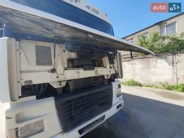 Белый Даф XF 95, объемом двигателя 12.6 л и пробегом 400 тыс. км за 5000 $, фото 5 на Automoto.ua