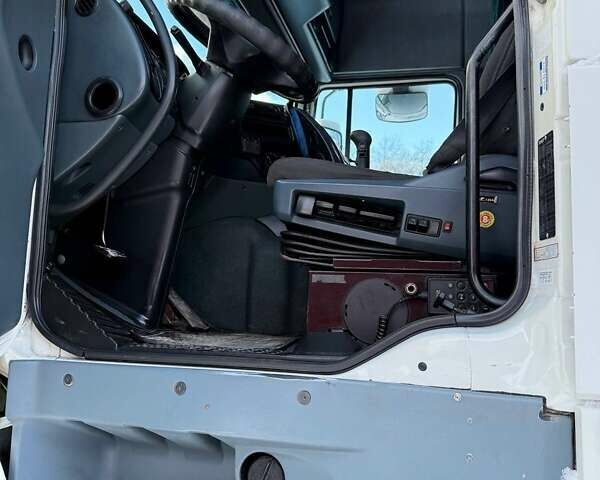 Белый Даф XF 95, объемом двигателя 12.6 л и пробегом 2 тыс. км за 6000 $, фото 4 на Automoto.ua