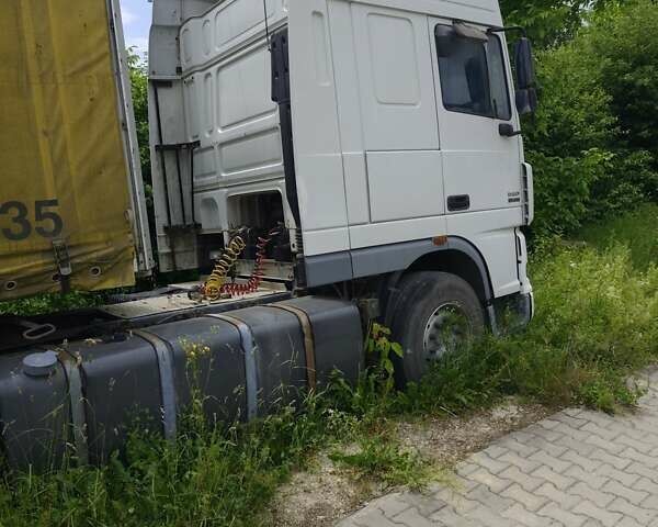 Белый Даф XF 95, объемом двигателя 12 л и пробегом 1 тыс. км за 5500 $, фото 3 на Automoto.ua