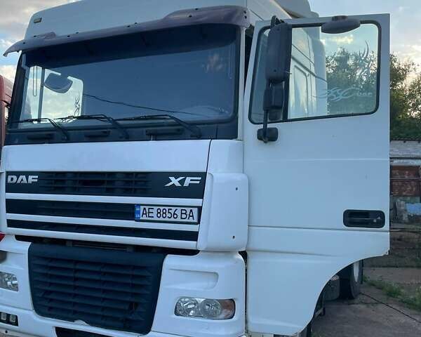 Білий Даф XF 95, об'ємом двигуна 12.8 л та пробігом 1 тис. км за 8300 $, фото 1 на Automoto.ua