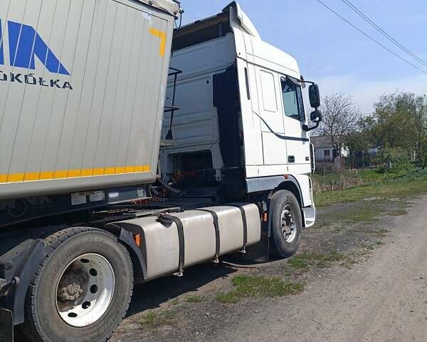 Белый Даф XF 95, объемом двигателя 12.58 л и пробегом 1 тыс. км за 5700 $, фото 3 на Automoto.ua