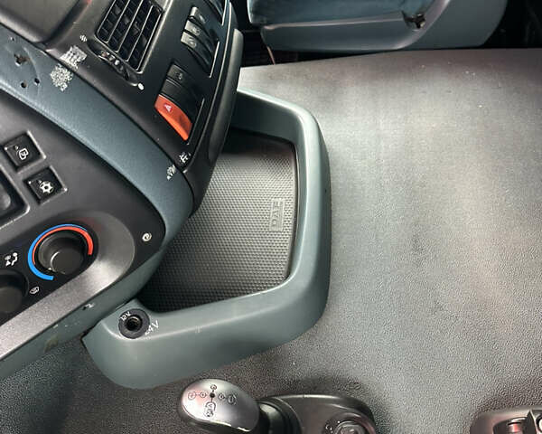 Коричневый Даф XF 95, объемом двигателя 12.58 л и пробегом 1 тыс. км за 9100 $, фото 6 на Automoto.ua