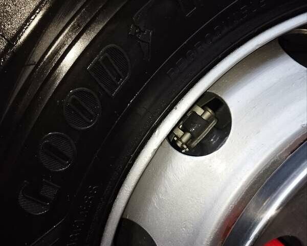 Красный Даф XF 95, объемом двигателя 12.58 л и пробегом 789 тыс. км за 18000 $, фото 155 на Automoto.ua