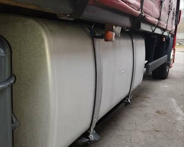 Красный Даф XF 95, объемом двигателя 12.58 л и пробегом 789 тыс. км за 18000 $, фото 143 на Automoto.ua