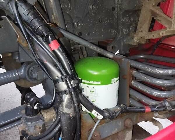 Красный Даф XF 95, объемом двигателя 12.58 л и пробегом 789 тыс. км за 18000 $, фото 60 на Automoto.ua