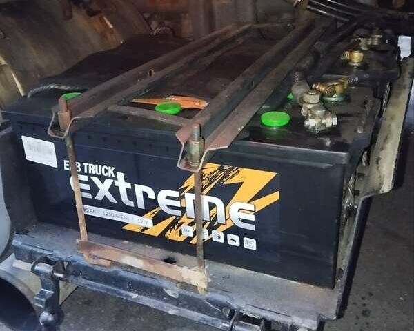 Красный Даф XF 95, объемом двигателя 12.58 л и пробегом 789 тыс. км за 18000 $, фото 92 на Automoto.ua