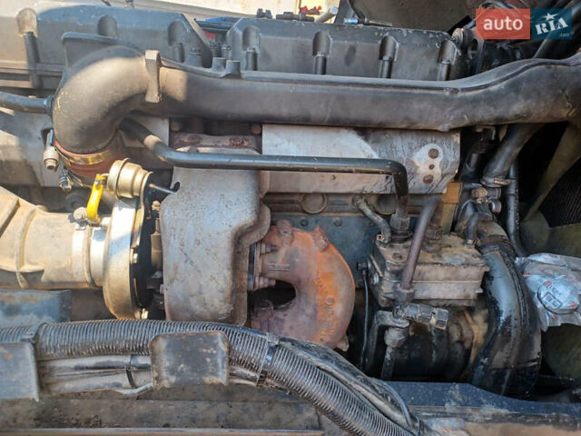 Червоний Даф XF 95, об'ємом двигуна 12.58 л та пробігом 60 тис. км за 11000 $, фото 4 на Automoto.ua