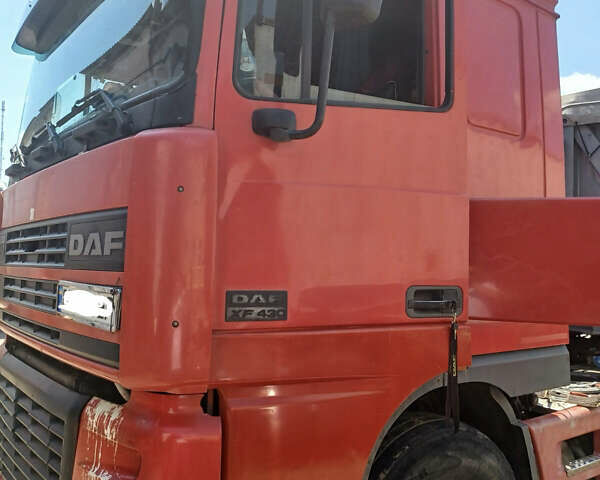 Червоний Даф XF 95, об'ємом двигуна 12.58 л та пробігом 60 тис. км за 11000 $, фото 2 на Automoto.ua