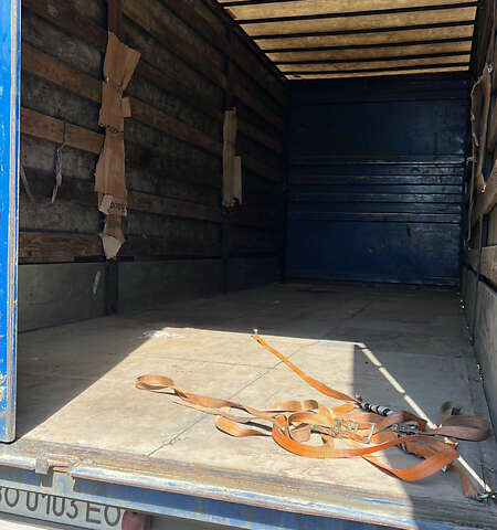 Червоний Даф XF 95, об'ємом двигуна 12.58 л та пробігом 800 тис. км за 9999 $, фото 2 на Automoto.ua