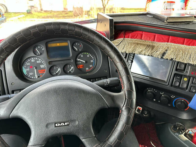 Красный Даф XF 95, объемом двигателя 12 л и пробегом 940 тыс. км за 11699 $, фото 12 на Automoto.ua