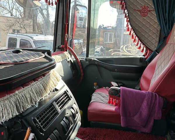 Красный Даф XF 95, объемом двигателя 12 л и пробегом 940 тыс. км за 11699 $, фото 11 на Automoto.ua