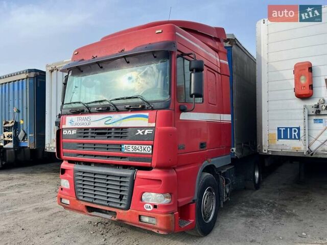 Красный Даф XF 95, объемом двигателя 12.58 л и пробегом 2 тыс. км за 8000 $, фото 4 на Automoto.ua