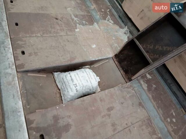 Красный Даф XF 95, объемом двигателя 12.58 л и пробегом 2 тыс. км за 10000 $, фото 29 на Automoto.ua