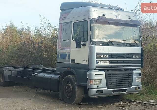 Даф XF 95, объемом двигателя 0 л и пробегом 100 тыс. км за 7300 $, фото 1 на Automoto.ua