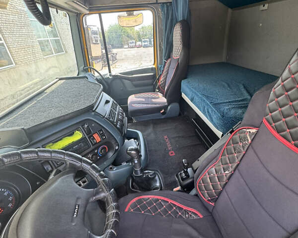 Желтый Даф XF 95, объемом двигателя 12.6 л и пробегом 800 тыс. км за 14000 $, фото 3 на Automoto.ua