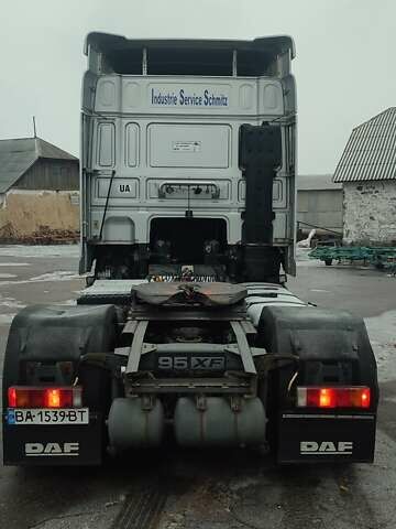 Сірий Даф XF 95, об'ємом двигуна 13 л та пробігом 150 тис. км за 7500 $, фото 6 на Automoto.ua