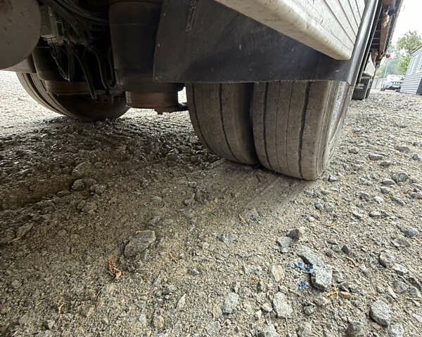 Синий Даф XF 95, объемом двигателя 12.6 л и пробегом 305 тыс. км за 18500 $, фото 8 на Automoto.ua