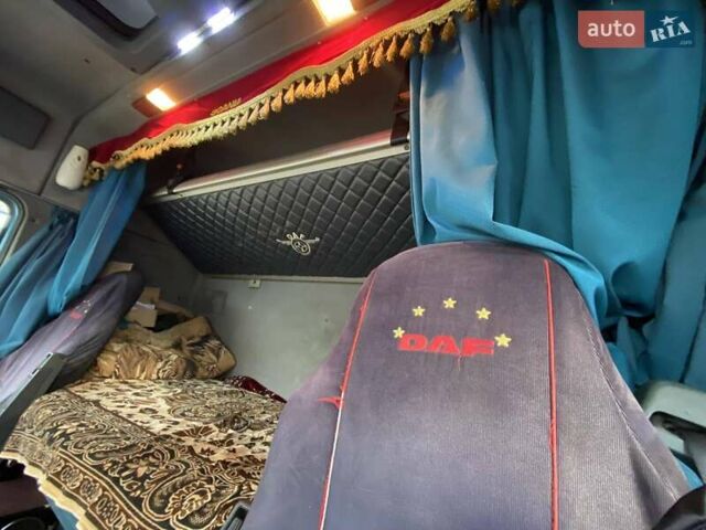 Синий Даф XF 95, объемом двигателя 12.58 л и пробегом 999 тыс. км за 12000 $, фото 4 на Automoto.ua