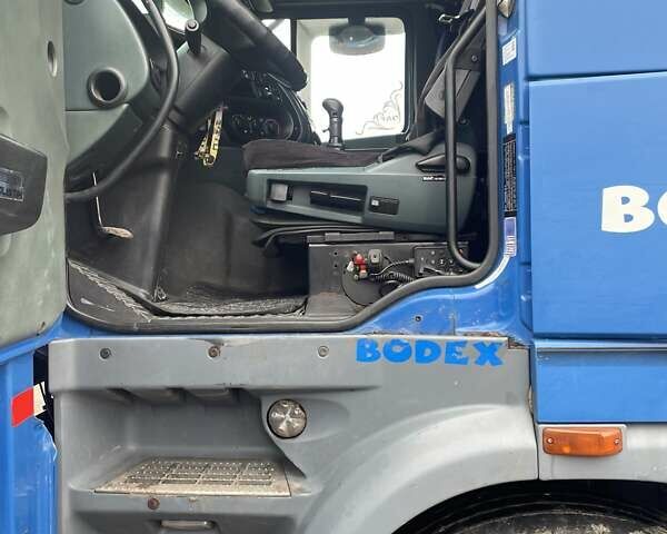 Синий Даф XF 95, объемом двигателя 12.6 л и пробегом 1 тыс. км за 26000 $, фото 1 на Automoto.ua