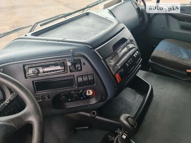 Синий Даф XF 95, объемом двигателя 12.9 л и пробегом 999 тыс. км за 8999 $, фото 7 на Automoto.ua