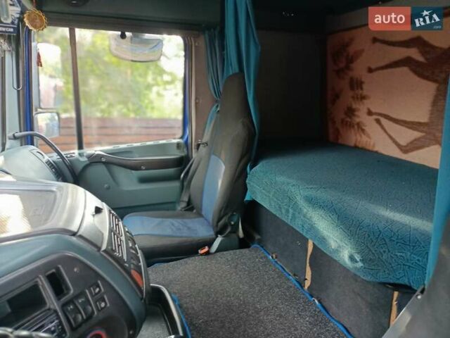 Синий Даф XF 95, объемом двигателя 0 л и пробегом 500 тыс. км за 7200 $, фото 2 на Automoto.ua