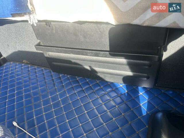 Синий Даф XF 95, объемом двигателя 12.58 л и пробегом 180 тыс. км за 12000 $, фото 3 на Automoto.ua